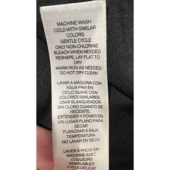 CHICO'S ULTIMATE TEE V-Neck T-Shirt Solid Black Long Sleeve Size 1/M/8 - Picture 7 of 8